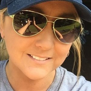 Meet your Posher, Melissa